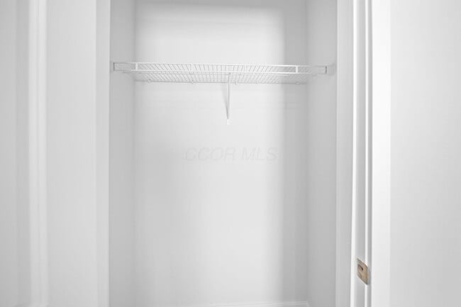 Building Photo - 511 Darliene Dr