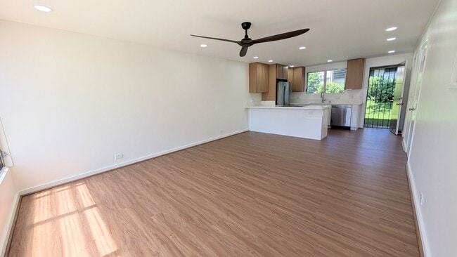 Building Photo - Newly Remodeled 2 bed 2 Bath Townhouse at Waialae Gardens in Kahala