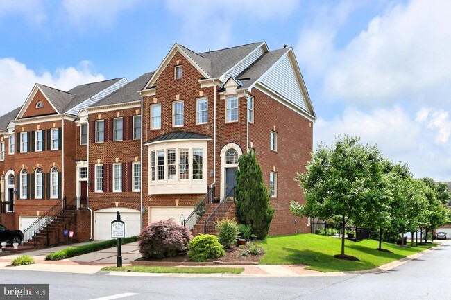 Primary Photo - 43780 Ballybunion Terrace