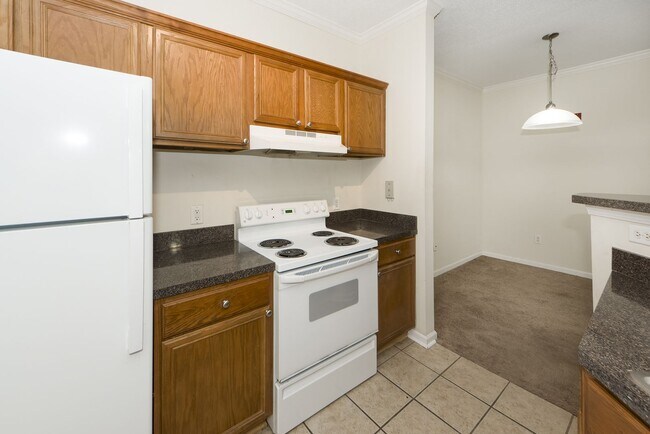 Building Photo - 2 Bedroom 1 Bath Condo in Concord West of the Ashely - West Ashley