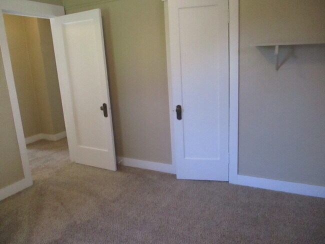 Building Photo - 466 25th Ave