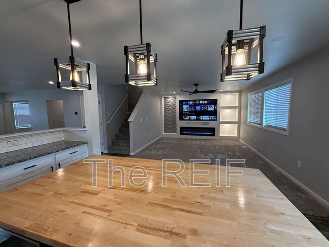 Building Photo - 4477 Soya Ave