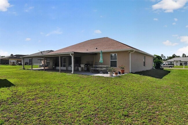 Building Photo - 208 Marion Oaks Trail