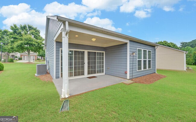 Building Photo - 6218 Azalea Way