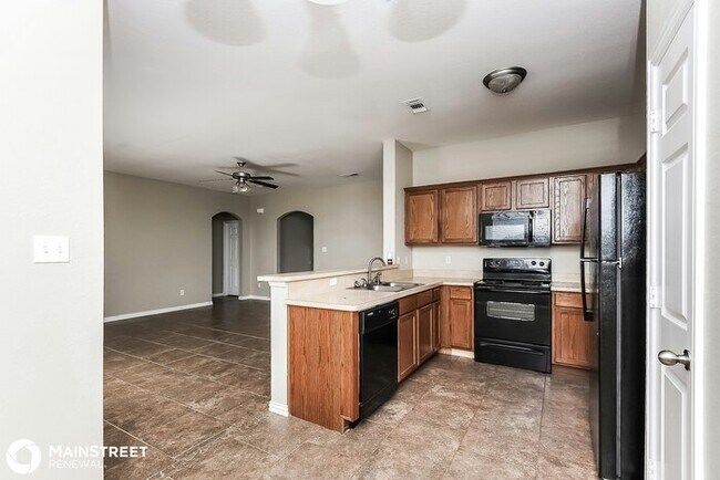 Building Photo - 213 Kennedy Dr, Crowley, TX 76036