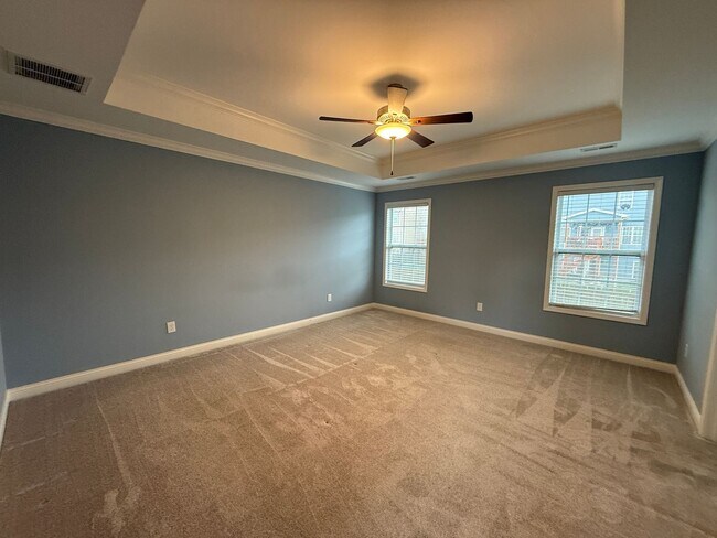 Building Photo - **For Rent: Gorgeous 4 Bed, 2.5 Bath Home ...