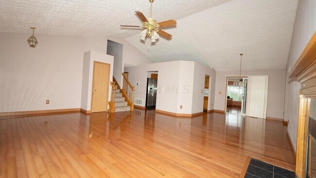 Building Photo - 7872 Waggoner Run Dr