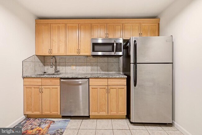 Building Photo - 8400 Thornden Terrace
