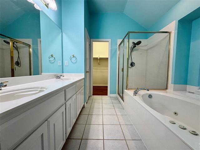 Building Photo - 11923 Shoal Creek Dr
