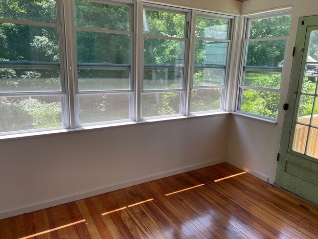 Building Photo - 12-14 West St