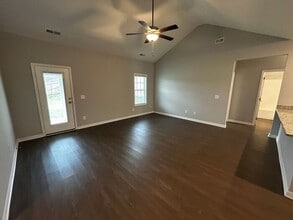 Building Photo - 1033 Echo Rdg Rd