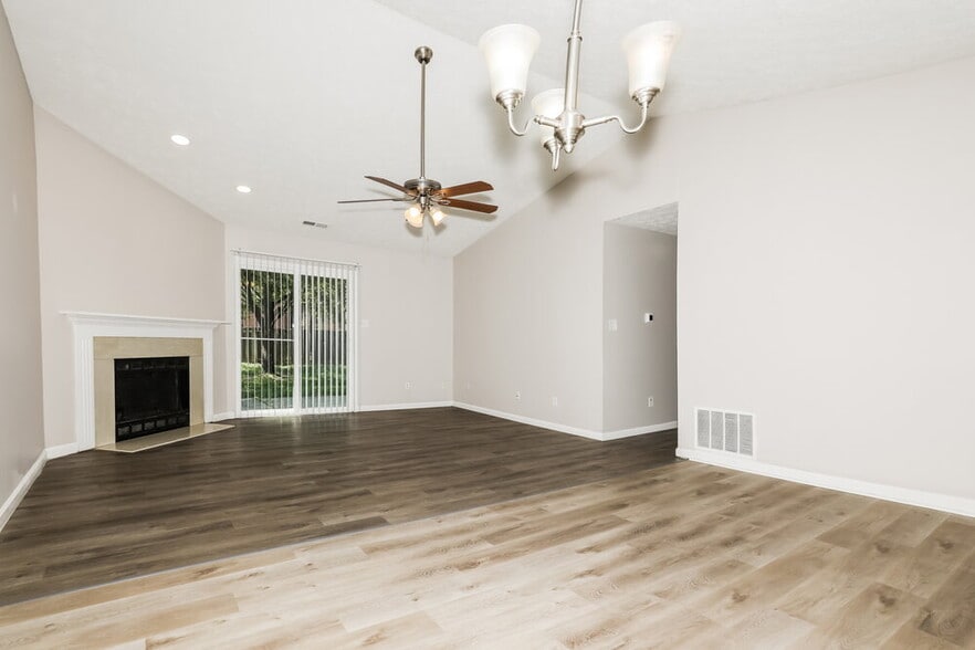 Building Photo - 7750 Harcourt Springs Dr