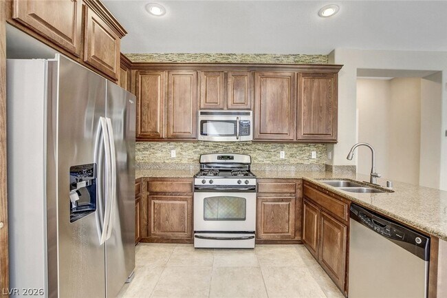 Building Photo - 9353 Black Wolf Ave