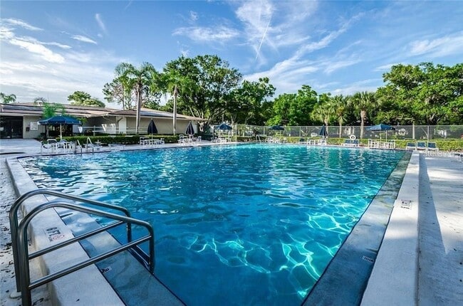 Building Photo - 3295 Fox Chase Cir