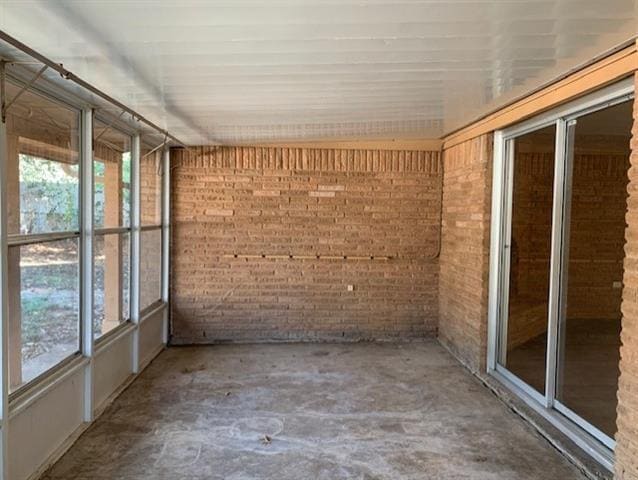 Building Photo - 2820 Southgate Dr