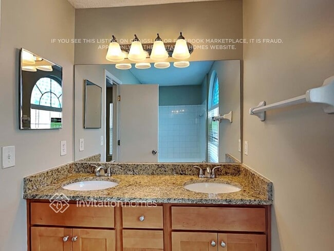 Building Photo - 12370 Carriann Cove Trail S