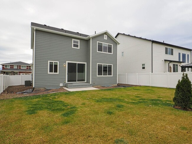 Building Photo - 3 bedroom, 2.5 Bathroom Saratoga Springs Home