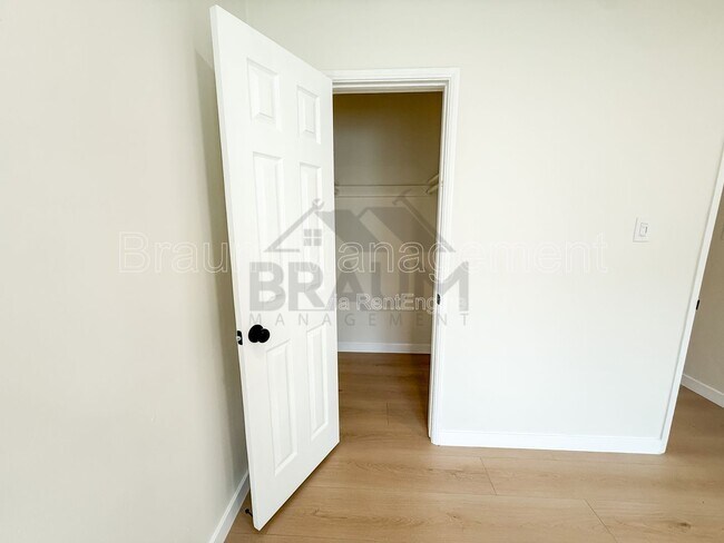 Building Photo - 7339 Woodman Ave