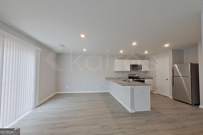 Building Photo - 2814 Jordan Ave