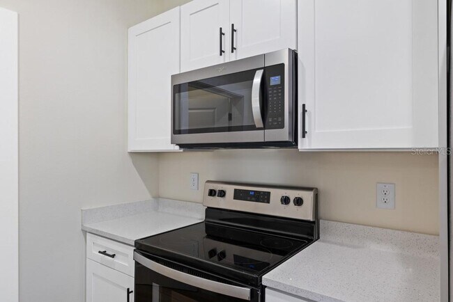 Building Photo - 4206 N Manhattan Ave