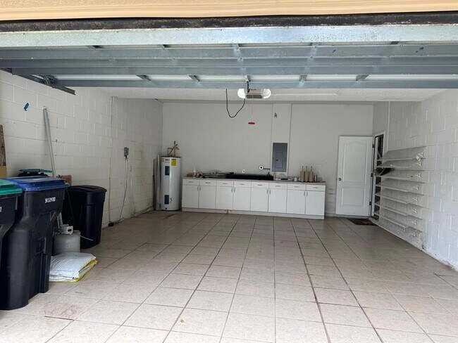 Building Photo - 14796 Yorkshire Run Dr