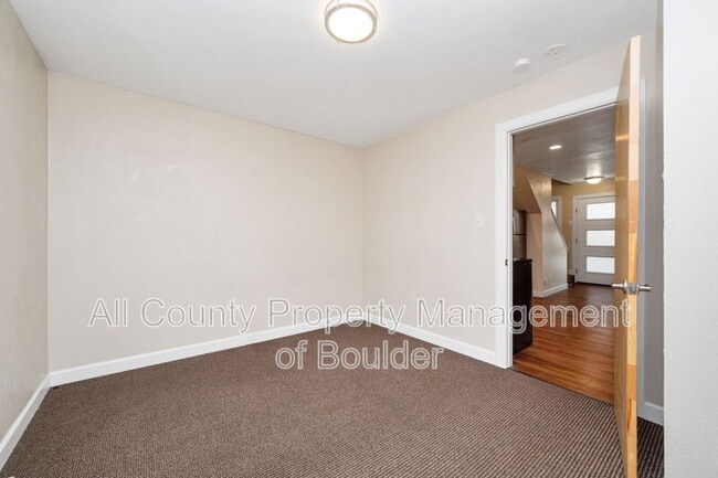 Building Photo - 2211 Spruce St