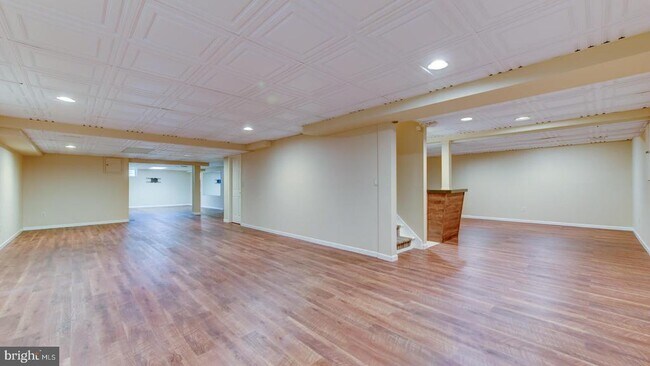 Building Photo - 6 EASTERN Cir