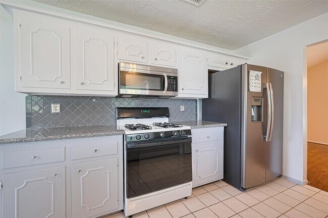 Building Photo - 3234 Mourning Dove Dr