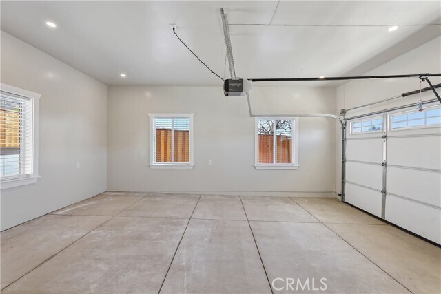 Building Photo - 23 E Pine St