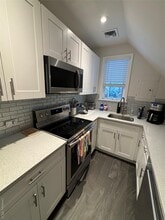 Building Photo - 50-37-50195 195th St