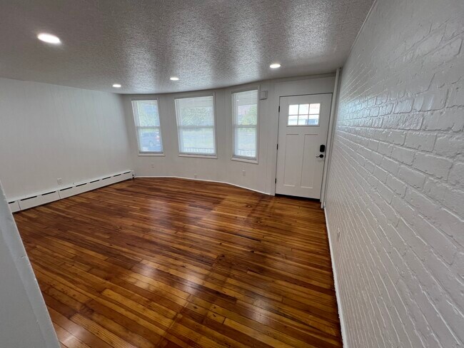 Building Photo - 1001 Wheeler Ave