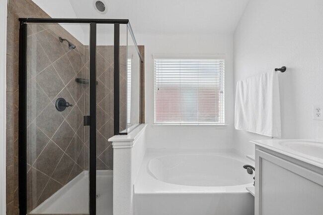 Building Photo - 2405 Marble Canyon Dr