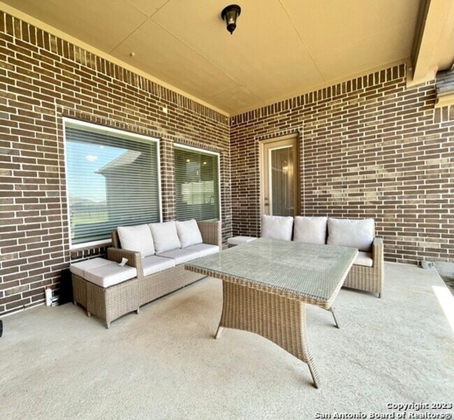 Building Photo - 30527 Setterfeld Cir