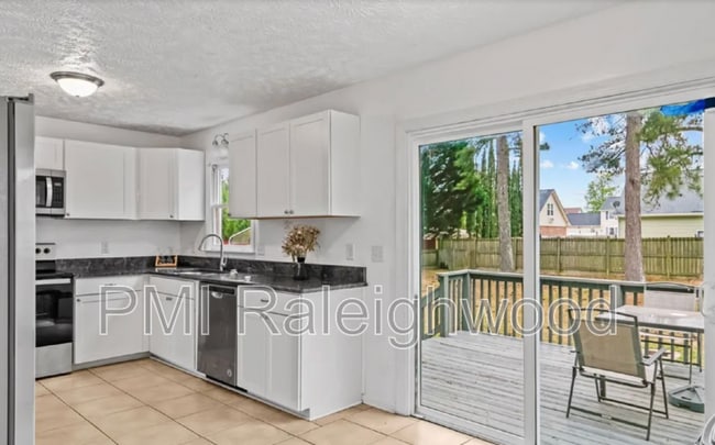 Building Photo - 1142 Blankshire Rd