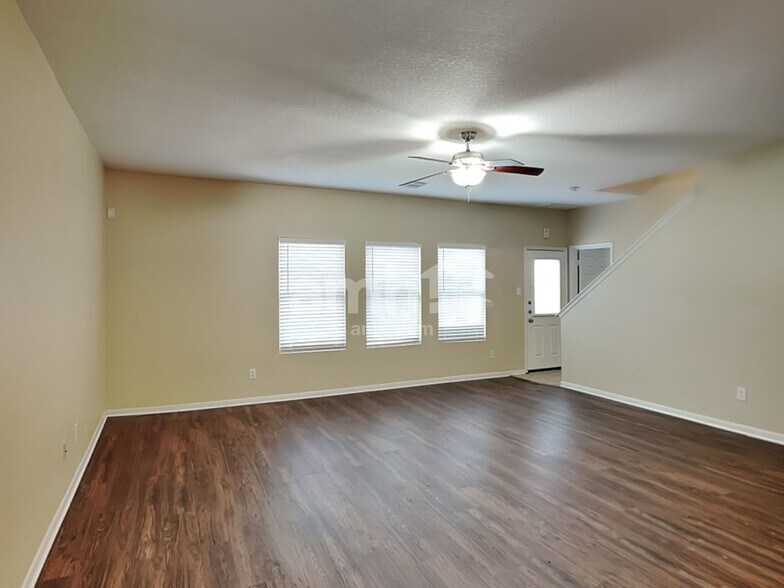Building Photo - 4823 Dappled Grove Trl