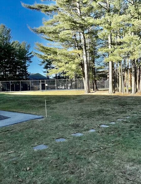 Building Photo - 1712 Blackstone Dr