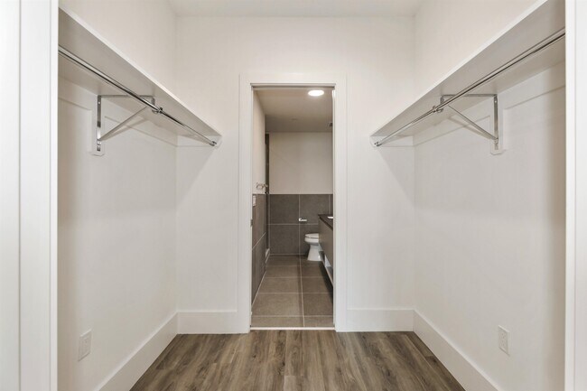 Building Photo - 391 Palisade Ave