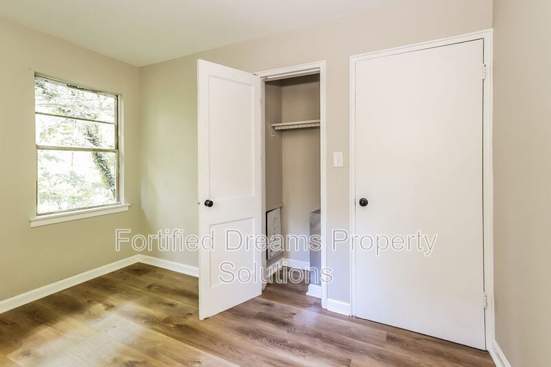 Building Photo - 3680 Yale Ave