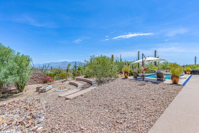 Building Photo - 7274 W el Camino del Cerro