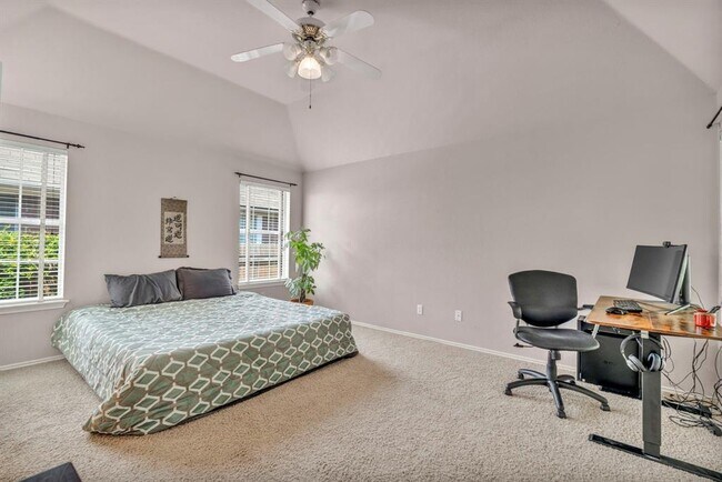 Building Photo - 8121 Forest Heights Ln