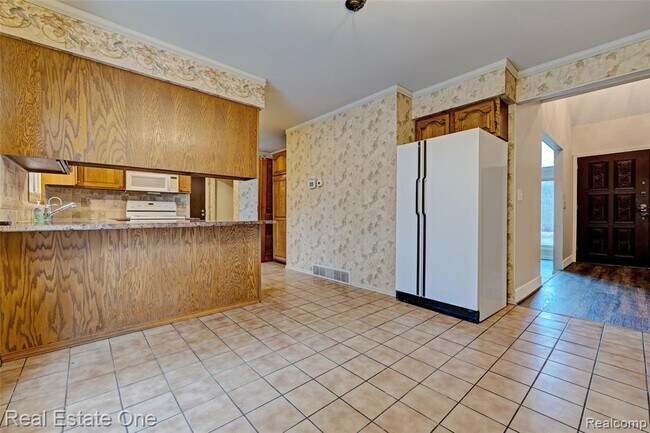 Building Photo - 5307 Metamora Rd