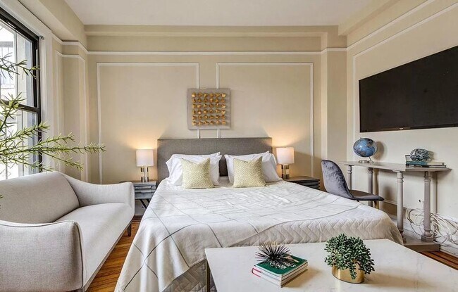 Building Photo - 1613 Harvard St NW