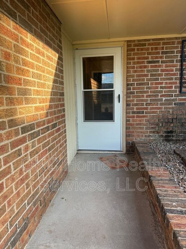 Building Photo - 118 SW 1st St