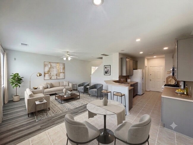 Building Photo - 5715 Vinemont Ln