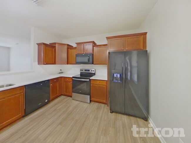 Building Photo - 2491 Marthas Ridge Dr