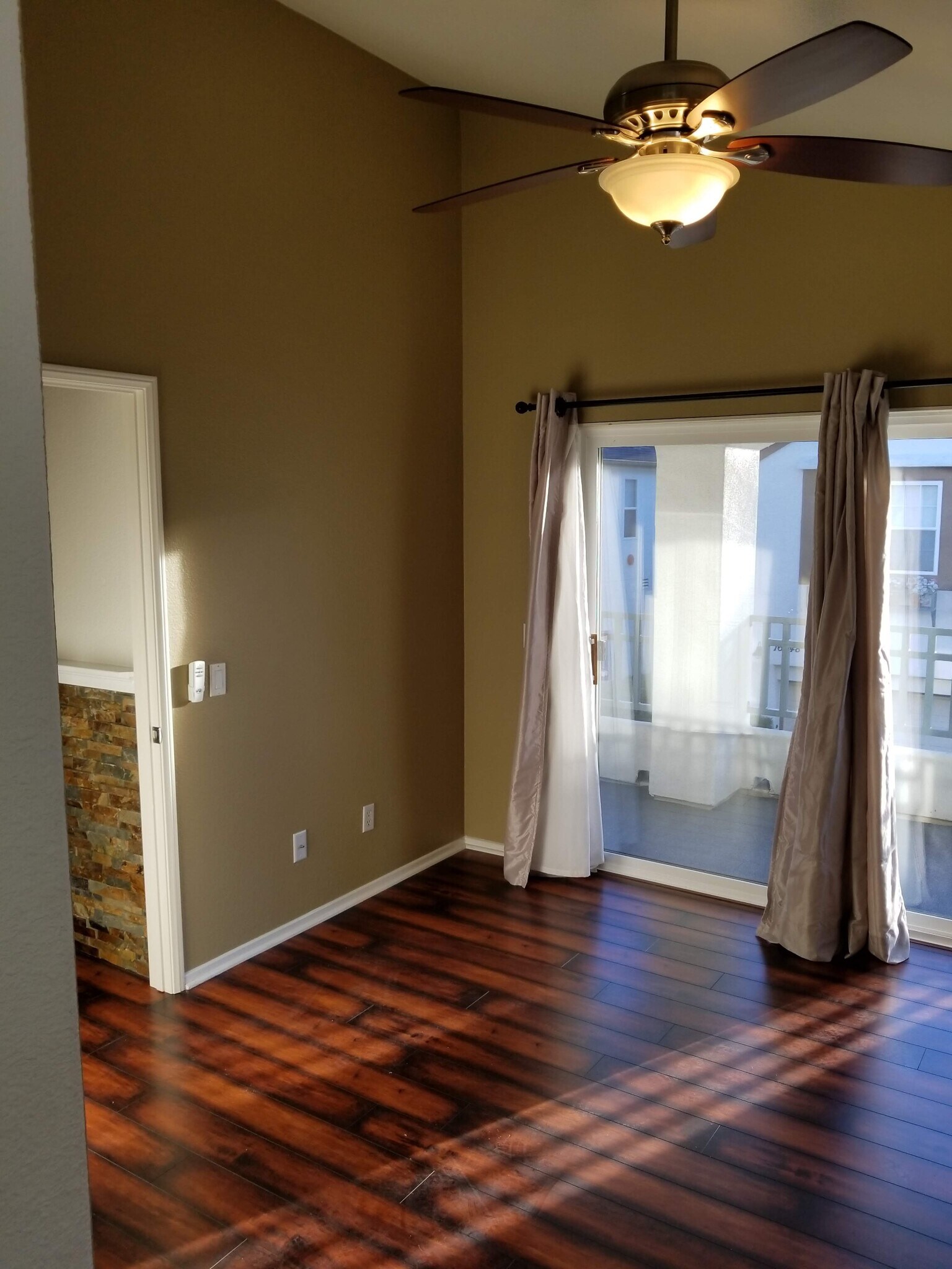 Building Photo - 16939 Robins Nest Way