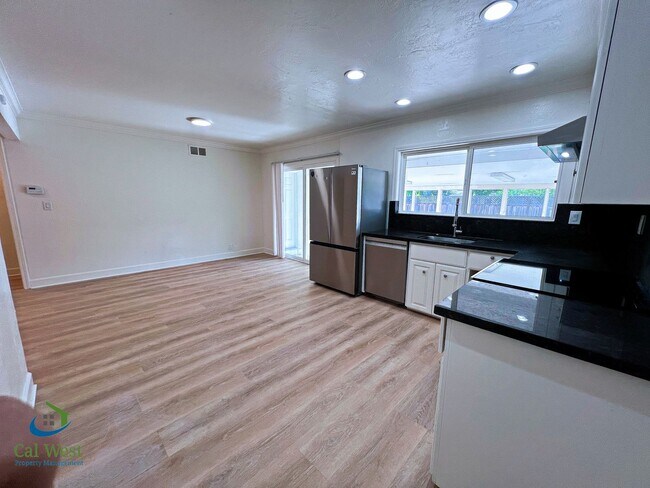 Building Photo - $4,750 - Beautiful 3 Bed/2 Bath in Cambrian neighborhood-Pets possible with approval