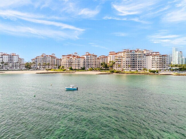 Building Photo - 7471 Fisher Island Dr