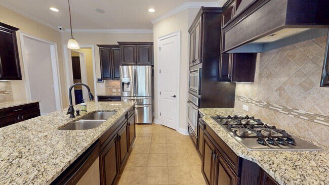 Building Photo - 170 S Charleson Crossing