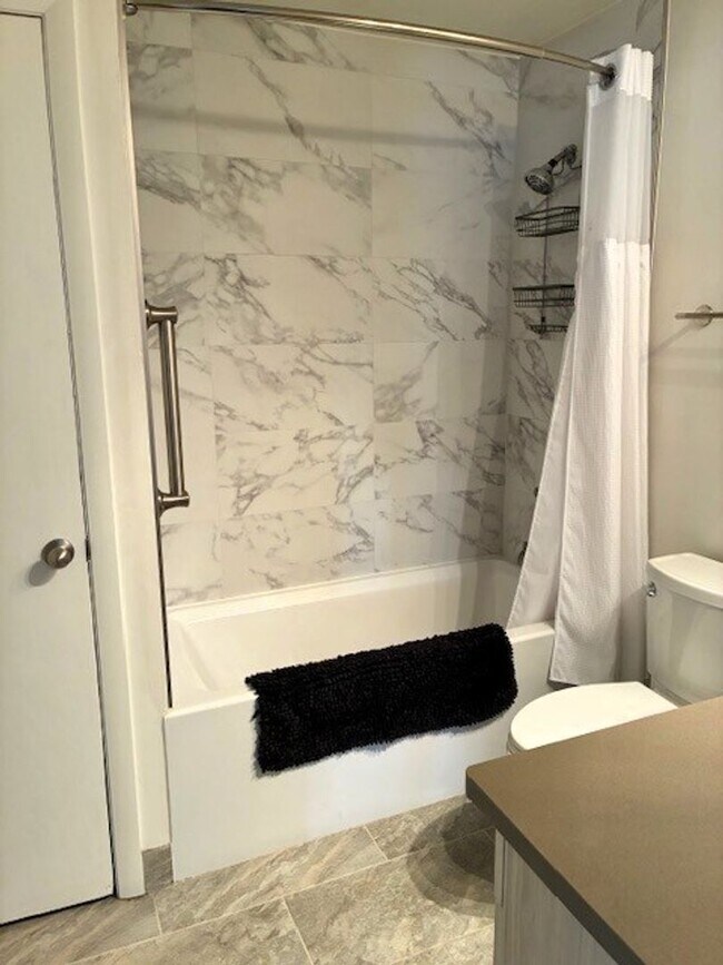 Building Photo - Long Term Rental- Chateau Claire 52
